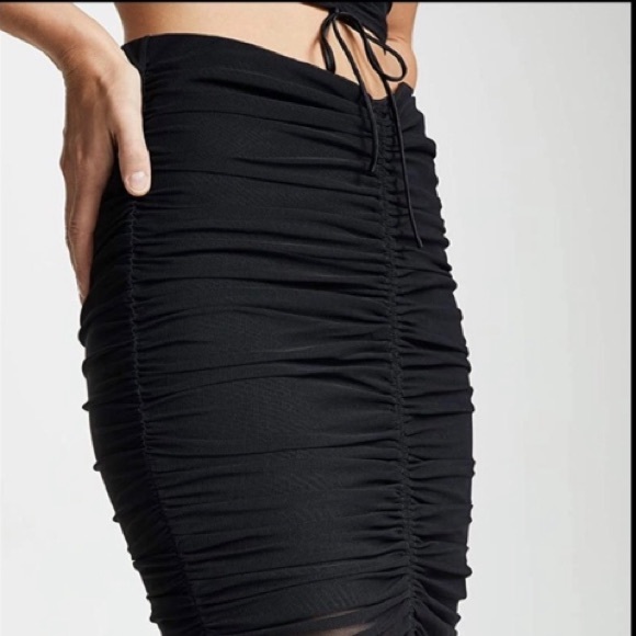 NWT Cinq A Sept/Cinq à Sept Ruched Mesh Tie Skirt, Size 4 - Picture 6 of 9